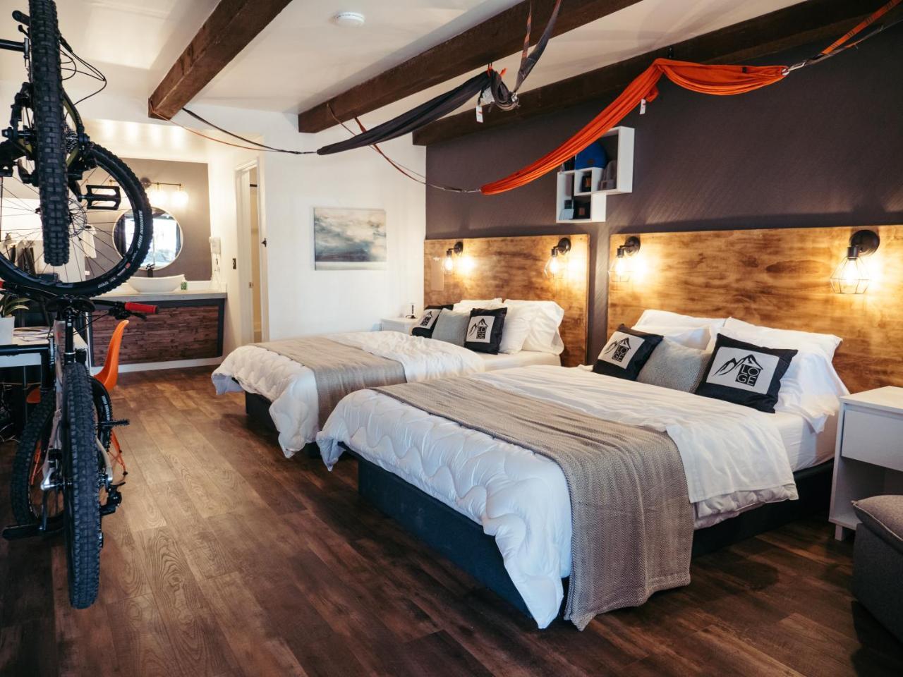 Loge Bend Hotel Bagian luar foto