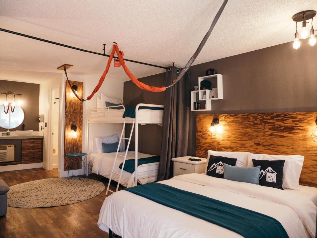 Loge Bend Hotel Bagian luar foto